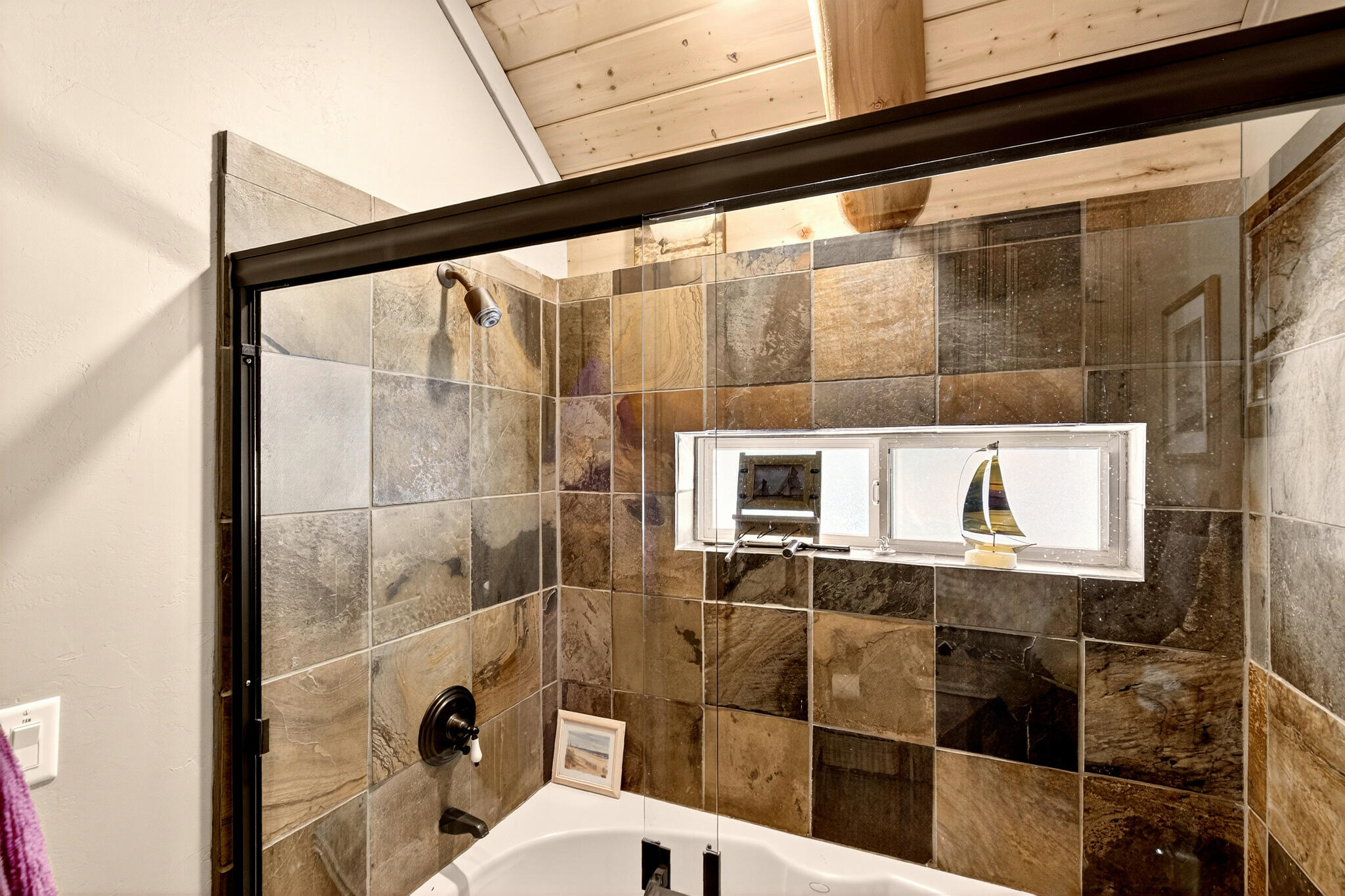 Brian Head, Utah, 84719, United States, 3 Bedrooms Bedrooms, ,3 BathroomsBathrooms,Residential,Active,1973526