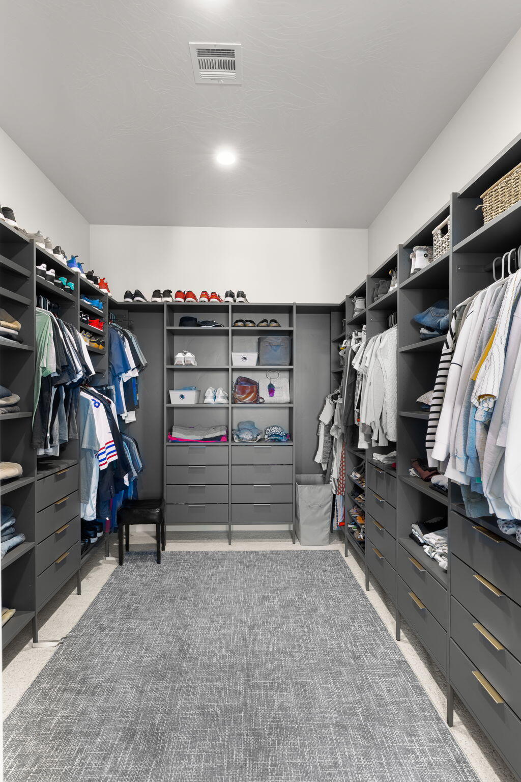 St George, Utah, 84770, United States, 3 Bedrooms Bedrooms, ,4 BathroomsBathrooms,Residential,Active,1973361