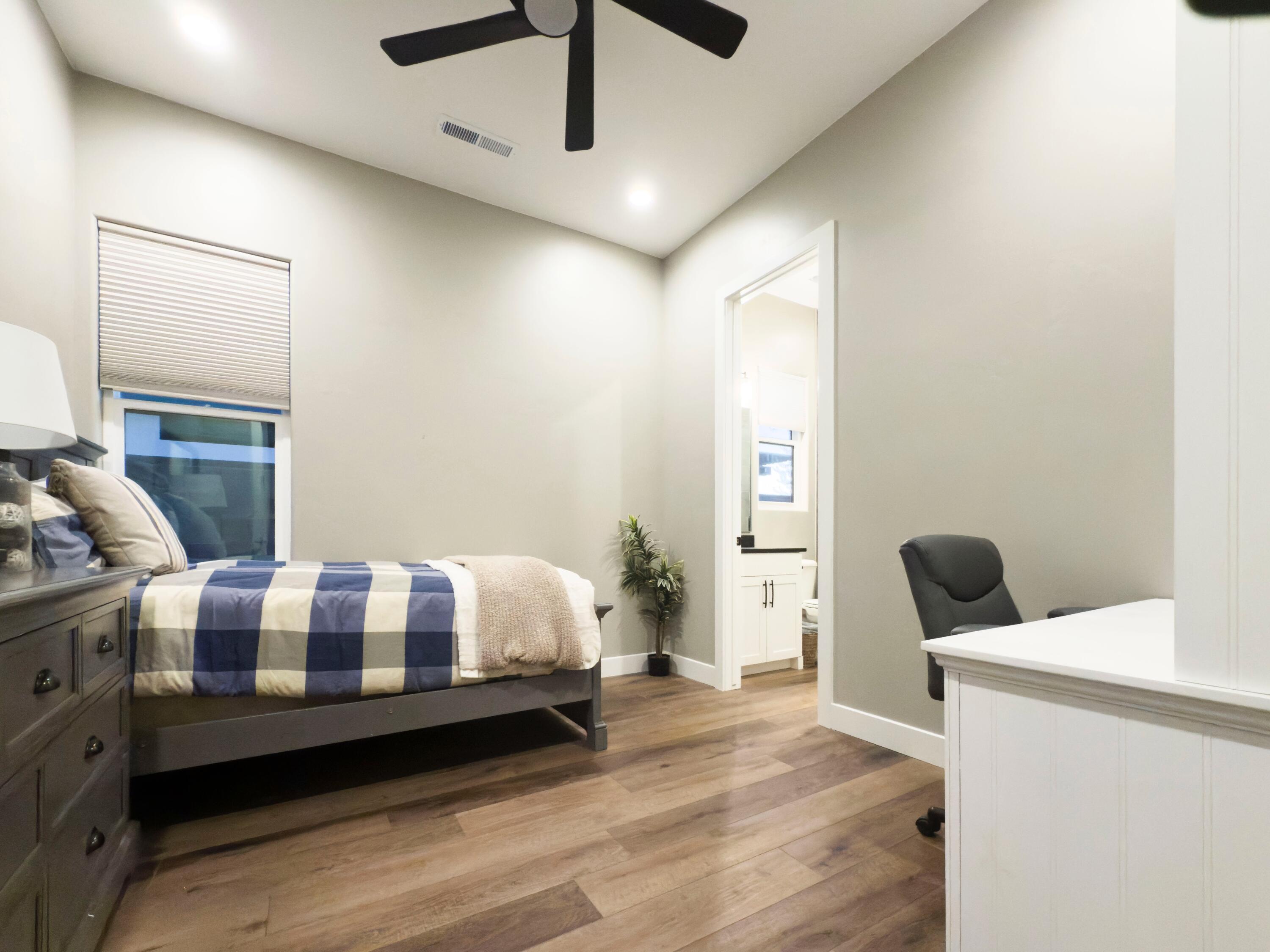 Washington, Utah, 84780, United States, 5 Bedrooms Bedrooms, ,5 BathroomsBathrooms,Residential,Active,1954413