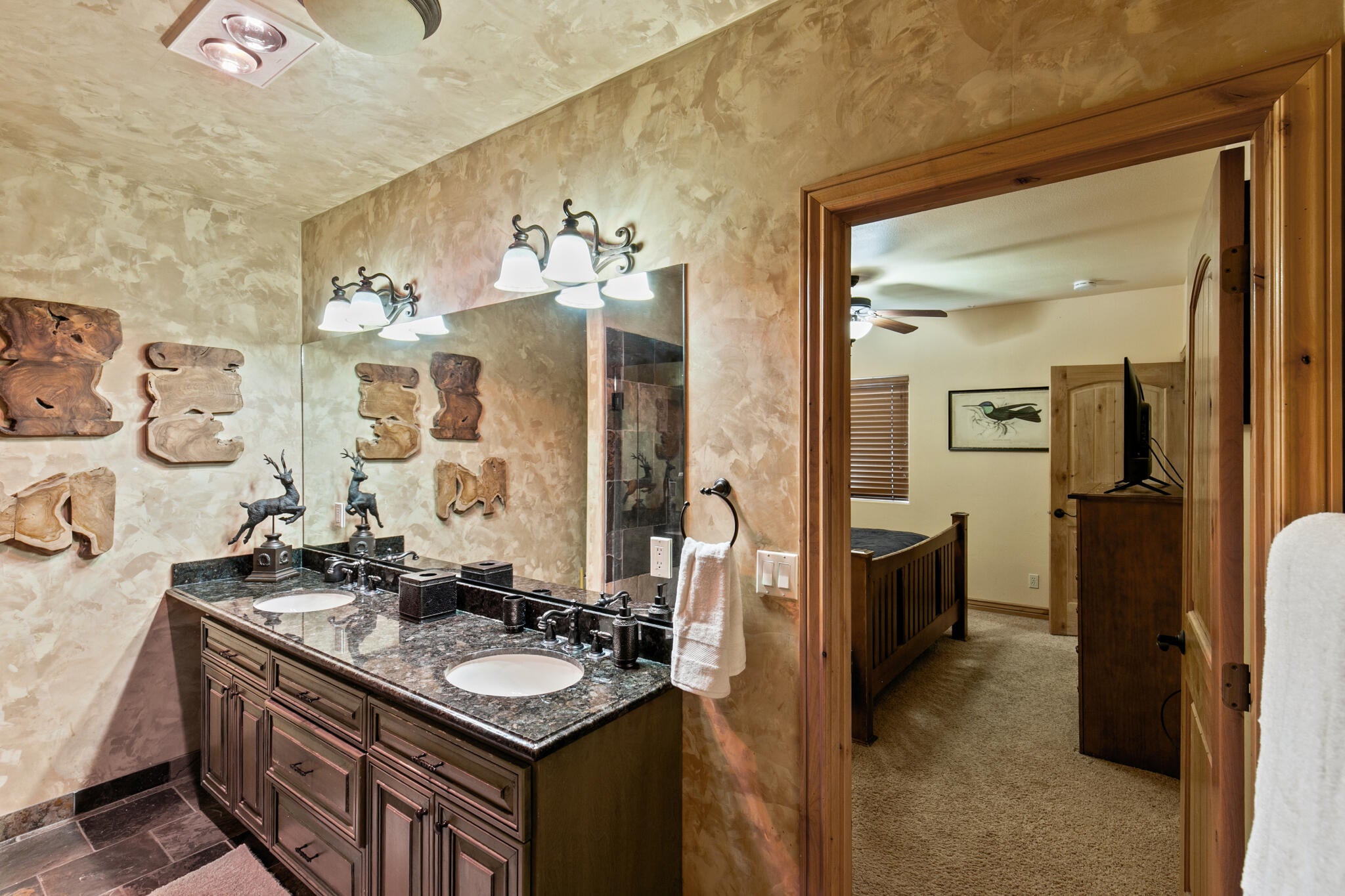 Brian Head, Utah, 84719, United States, 5 Bedrooms Bedrooms, ,4 BathroomsBathrooms,Residential,Active,1889352