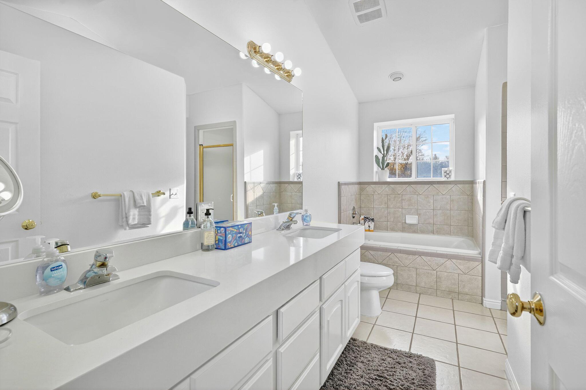 Bluffdale, Utah, 84065, United States, 10 Bedrooms Bedrooms, ,7 BathroomsBathrooms,Residential,Active,1990677