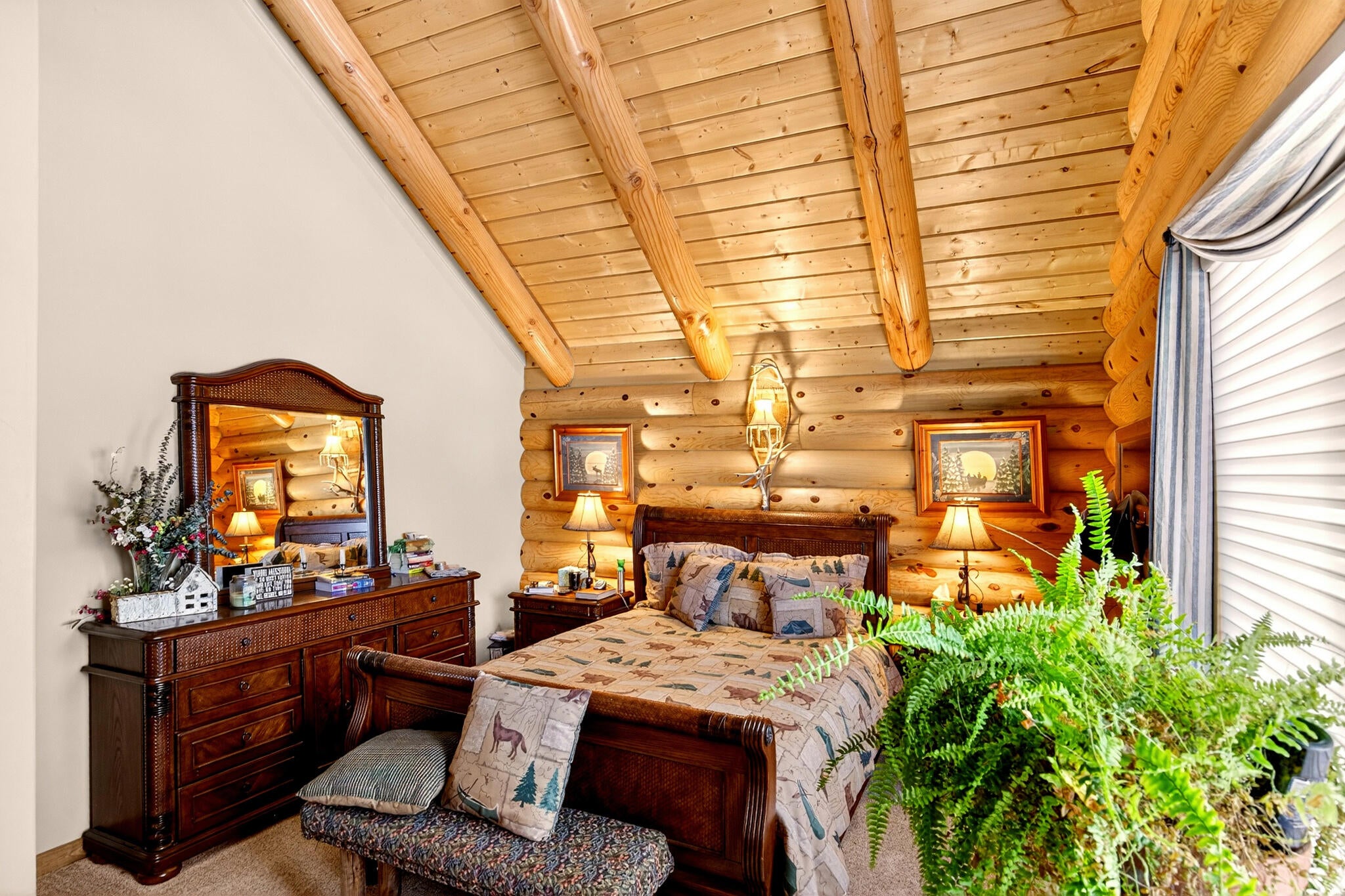 Brian Head, Utah, 84719, United States, 3 Bedrooms Bedrooms, ,3 BathroomsBathrooms,Residential,Active,1973526