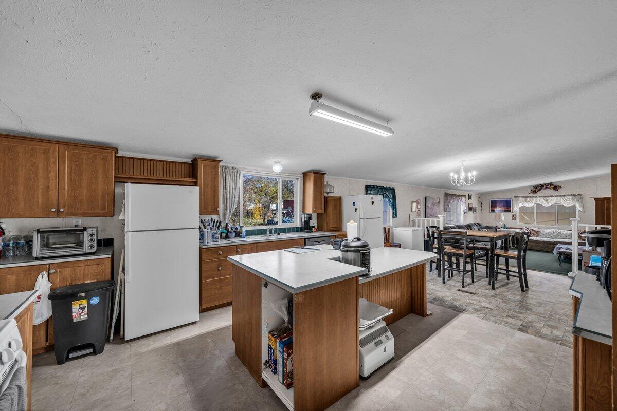 La Verkin, Utah, 84745, United States, 4 Bedrooms Bedrooms, ,2 BathroomsBathrooms,Residential,Active,2006765