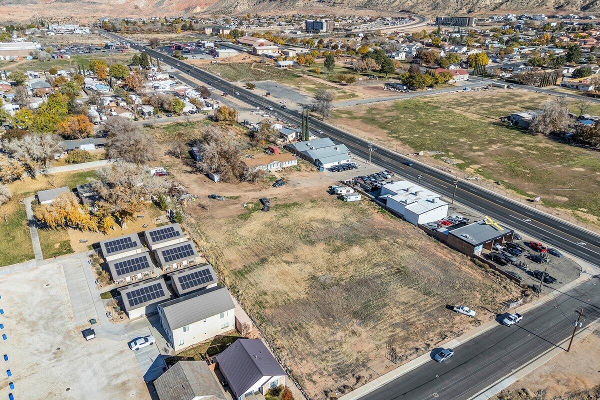 La Verkin, Utah, 84745, United States, 4 Bedrooms Bedrooms, ,2 BathroomsBathrooms,Residential,Active,2006765