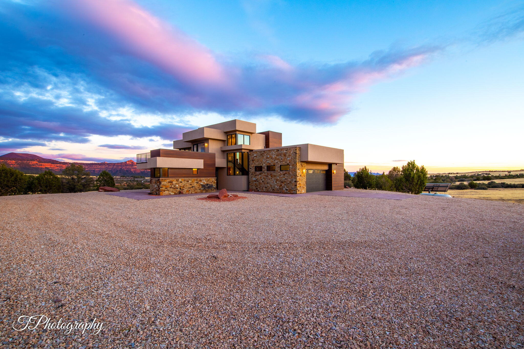 Virgin, Utah, 84779, United States, 2 Bedrooms Bedrooms, ,3 BathroomsBathrooms,Residential,Active,1919062