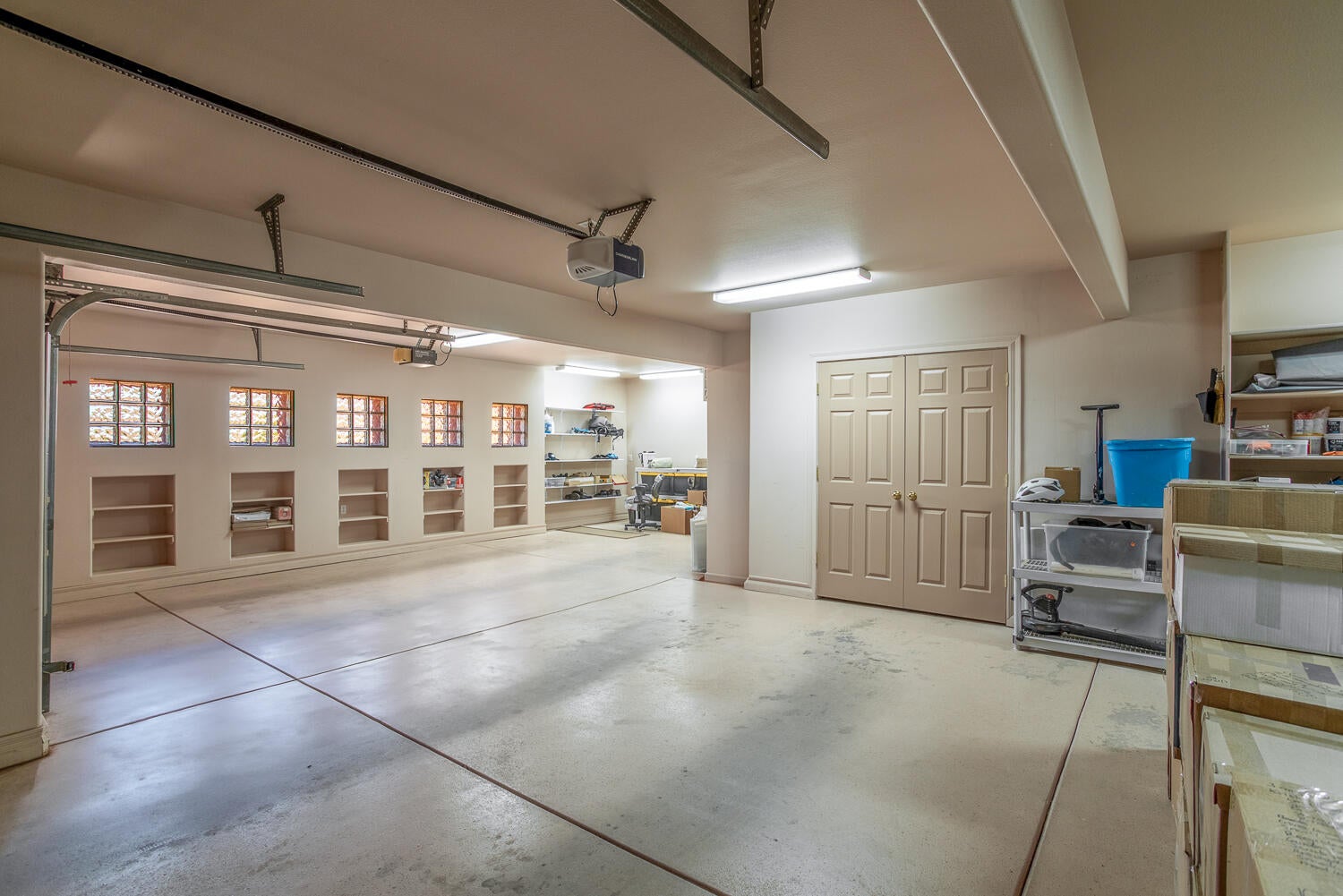 St George, Utah, 84738, United States, 3 Bedrooms Bedrooms, ,4 BathroomsBathrooms,Residential,Active,1769897