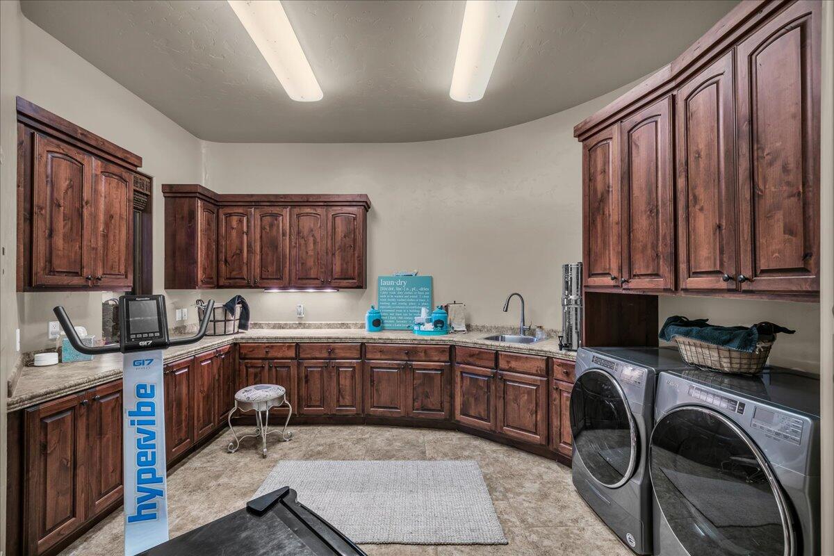 St George, Utah, 84770, United States, 3 Bedrooms Bedrooms, ,3 BathroomsBathrooms,Residential,Active,1919080