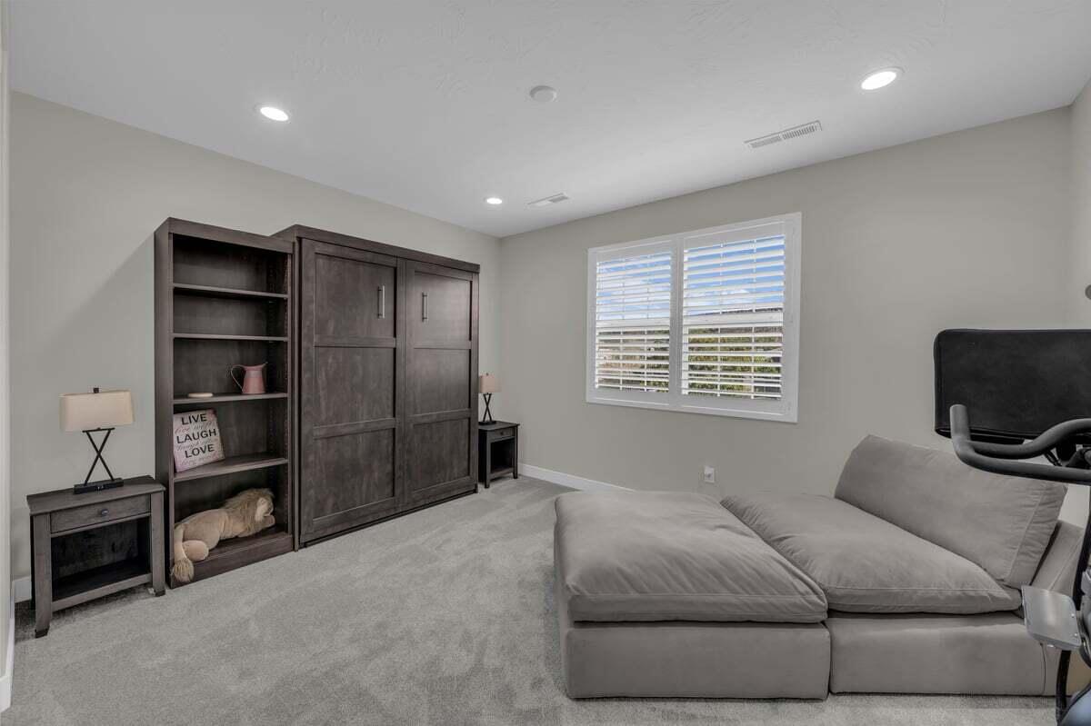 Hurricane, Utah, 84737, United States, 5 Bedrooms Bedrooms, ,5 BathroomsBathrooms,Residential,Active,1996303