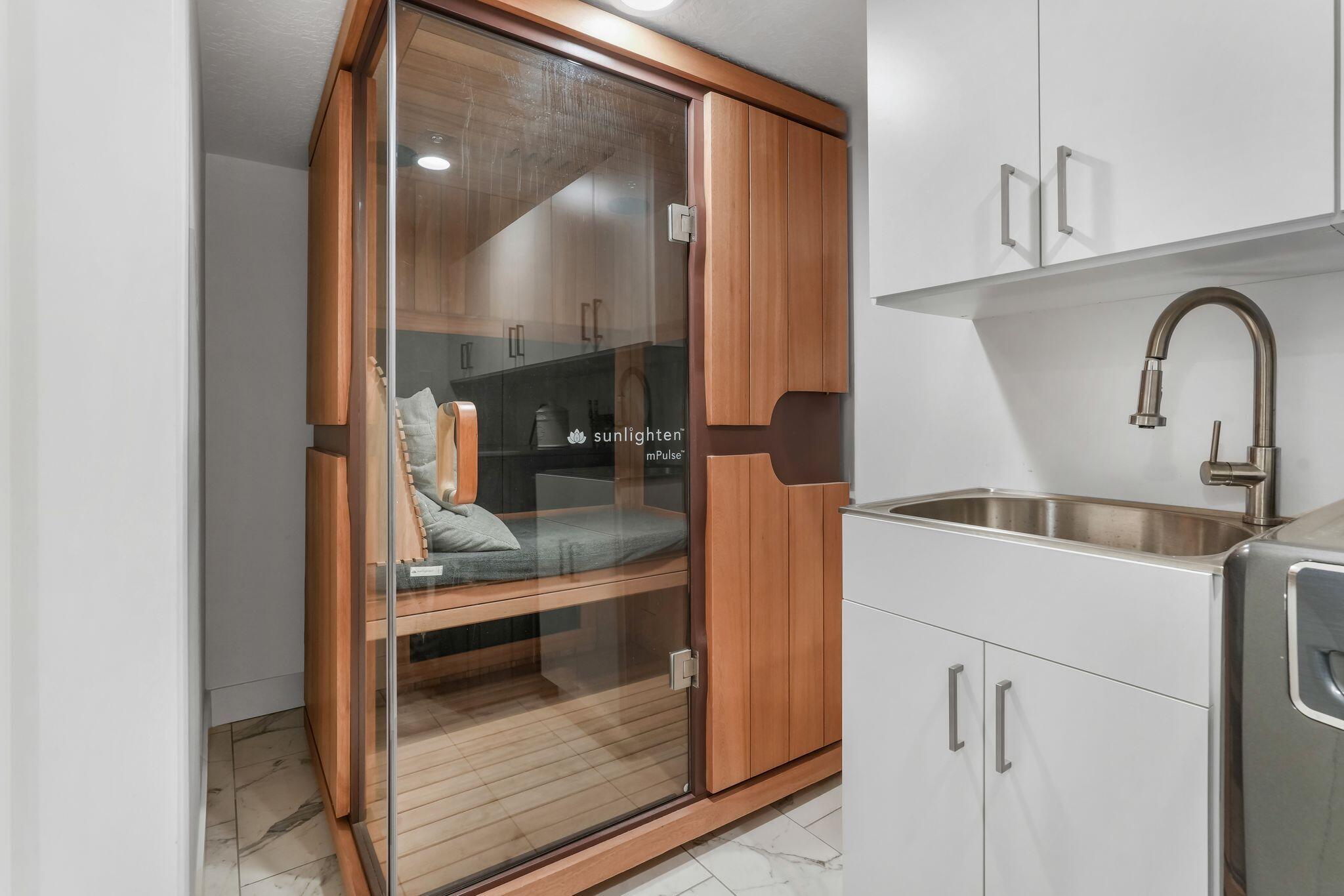 Salt Lake City, Utah, 84108, United States, 4 Bedrooms Bedrooms, ,3 BathroomsBathrooms,Residential,Active,2011854