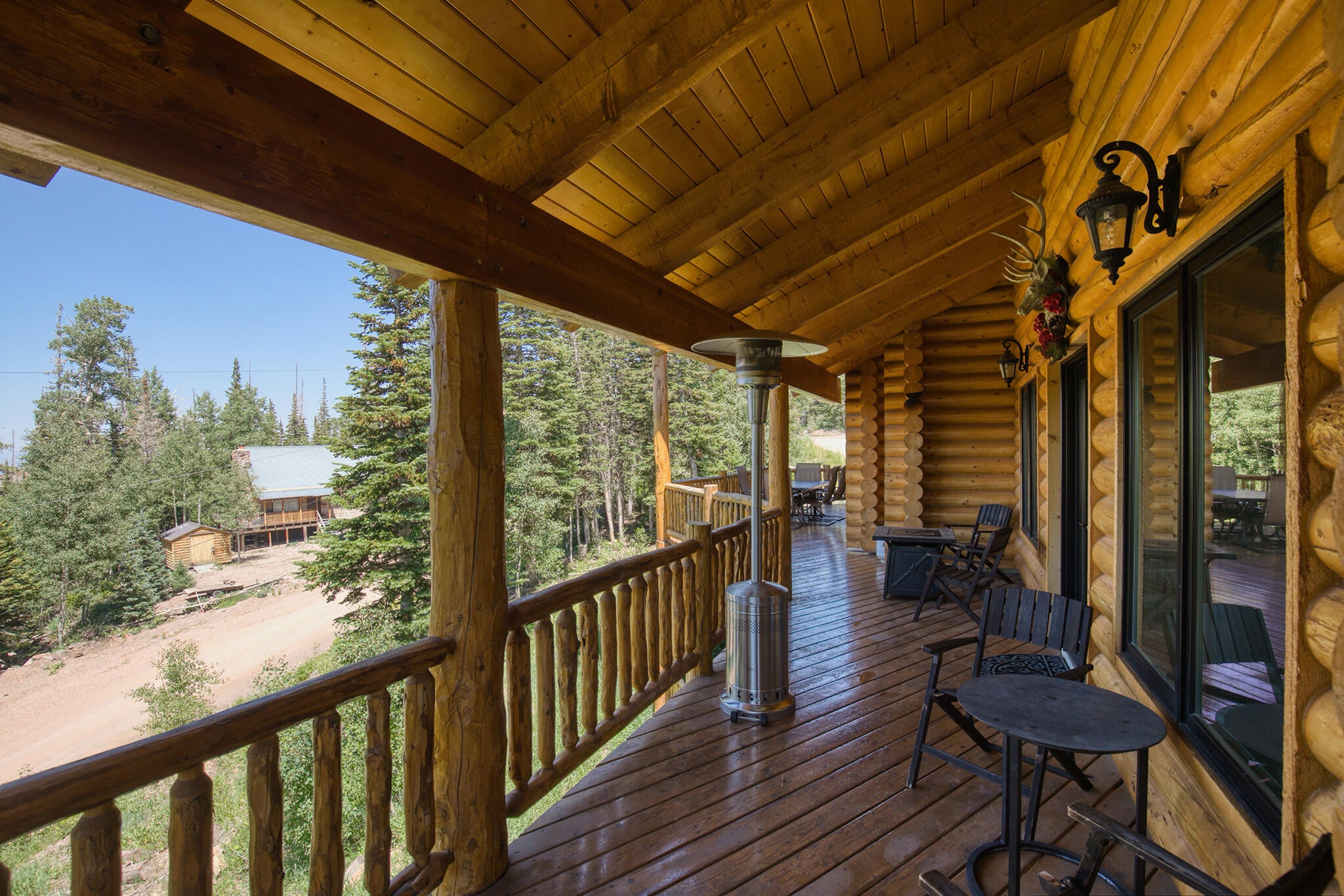 Brian Head, Utah, 84719, United States, 5 Bedrooms Bedrooms, ,4 BathroomsBathrooms,Residential,Active,1889352