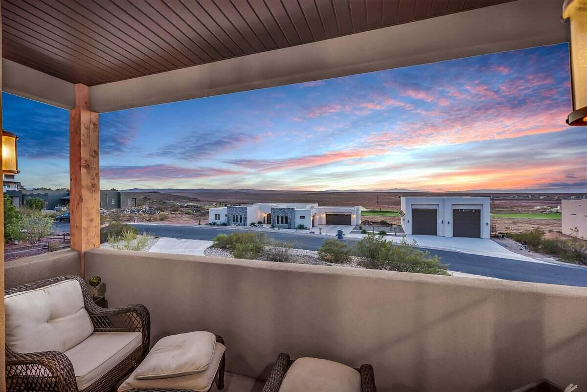 Hurricane, Utah, 84737, United States, 4 Bedrooms Bedrooms, ,4 BathroomsBathrooms,Residential,Active,1945483