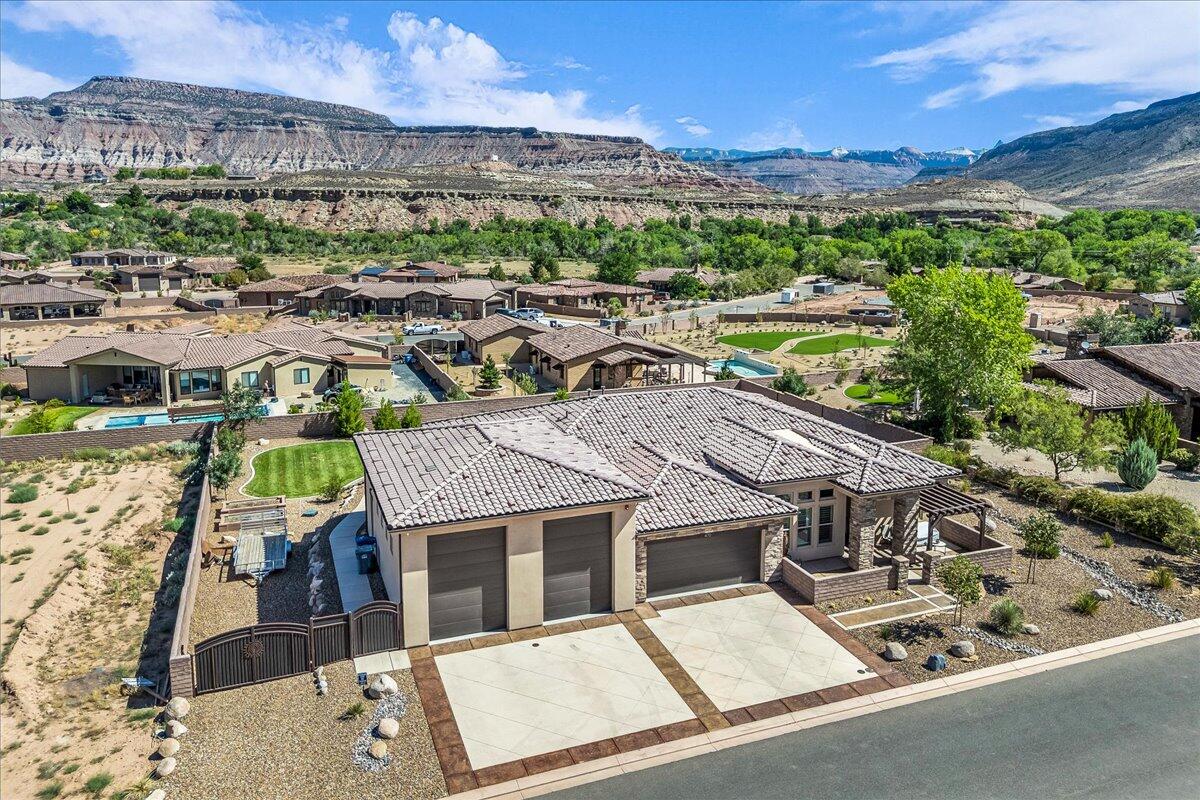 Virgin, Utah, 84779, United States, 4 Bedrooms Bedrooms, ,4 BathroomsBathrooms,Residential,Active,1904690