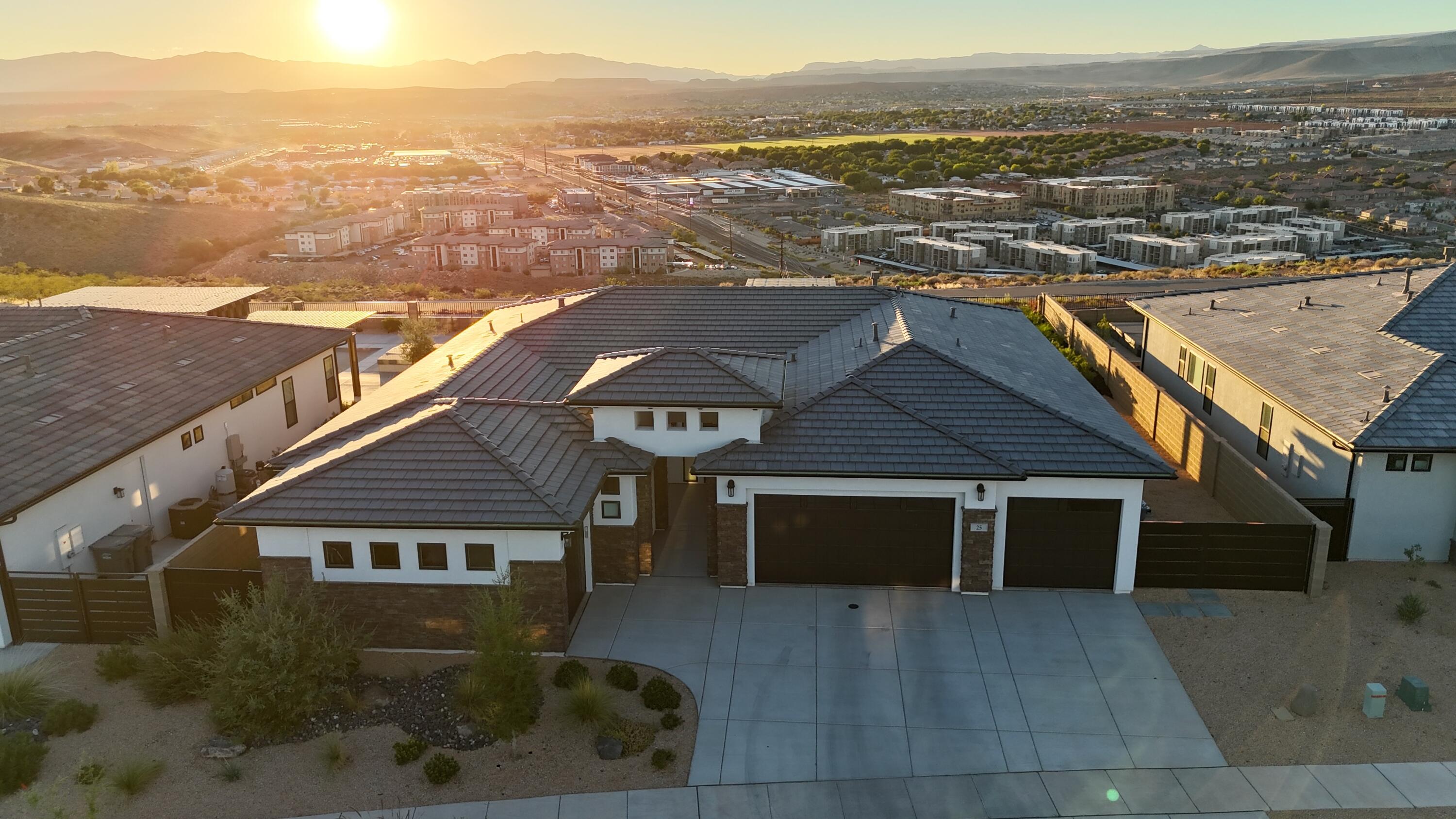 Washington, Utah, 84780, United States, 5 Bedrooms Bedrooms, ,5 BathroomsBathrooms,Residential,Active,1954413