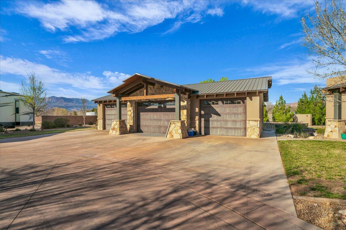 Hurricane, Utah, 84737, United States, 5 Bedrooms Bedrooms, ,6 BathroomsBathrooms,Residential,Active,1748671