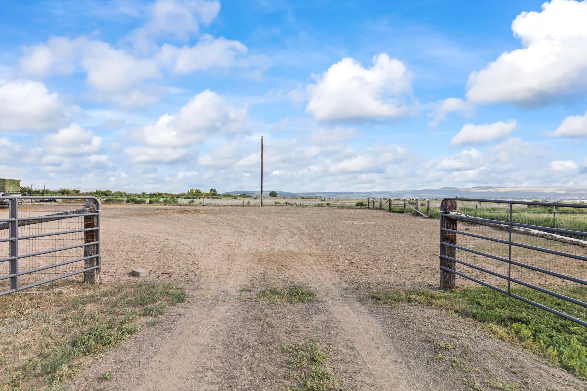 Panguitch, Utah, 84759, United States, 3 Bedrooms Bedrooms, ,3 BathroomsBathrooms,Residential,Active,2015807