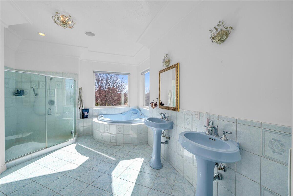 Leeds, Utah, 84746, United States, 5 Bedrooms Bedrooms, ,3 BathroomsBathrooms,Residential,Active,2008700