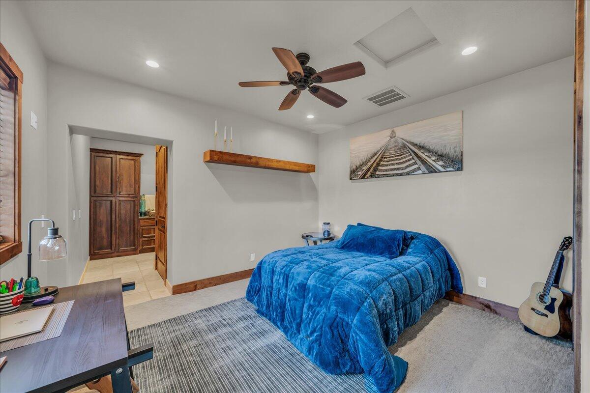 Hurricane, Utah, 84737, United States, 5 Bedrooms Bedrooms, ,6 BathroomsBathrooms,Residential,Active,1748671