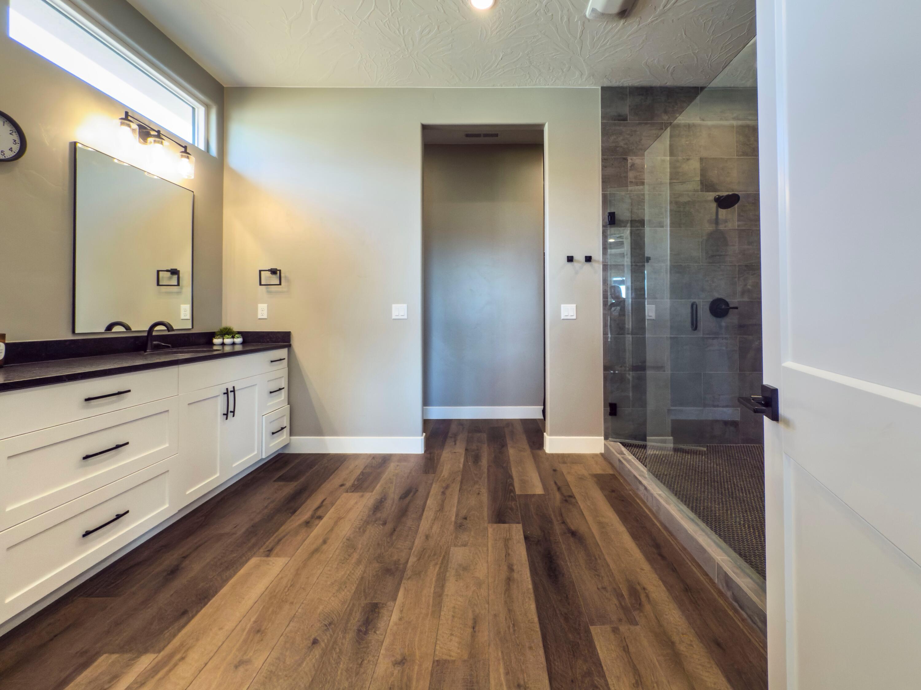 Washington, Utah, 84780, United States, 5 Bedrooms Bedrooms, ,5 BathroomsBathrooms,Residential,Active,1954413