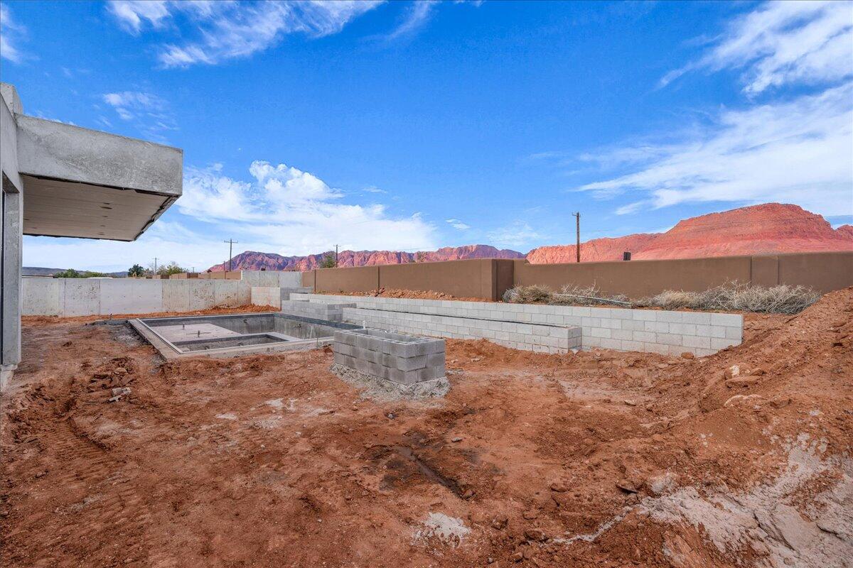 Ivins, Utah, 84738, United States, 4 Bedrooms Bedrooms, ,5 BathroomsBathrooms,Residential,Active,2021032