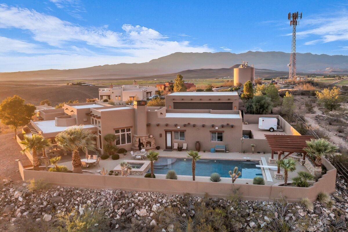 Hurricane, Utah, 84737, United States, 4 Bedrooms Bedrooms, ,3 BathroomsBathrooms,Residential,Active,1941338