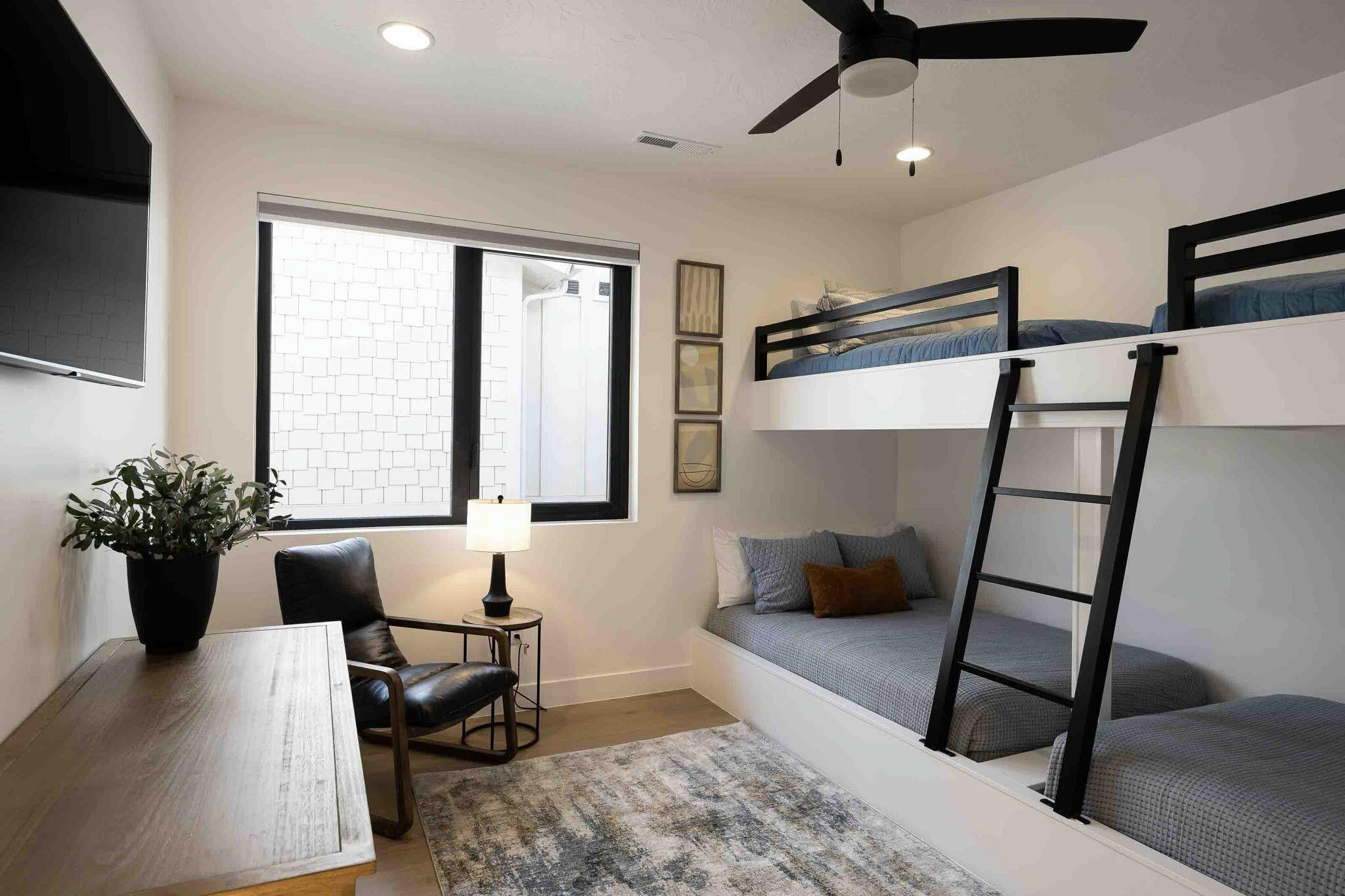 St George, Utah, 84790, United States, 9 Bedrooms Bedrooms, ,9 BathroomsBathrooms,Residential,Active,1747270