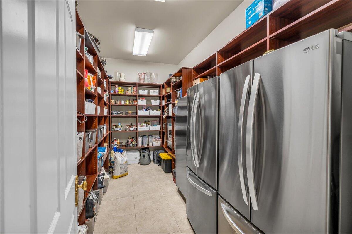 St George, Utah, 84790, United States, 5 Bedrooms Bedrooms, ,6 BathroomsBathrooms,Residential,Active,1993628