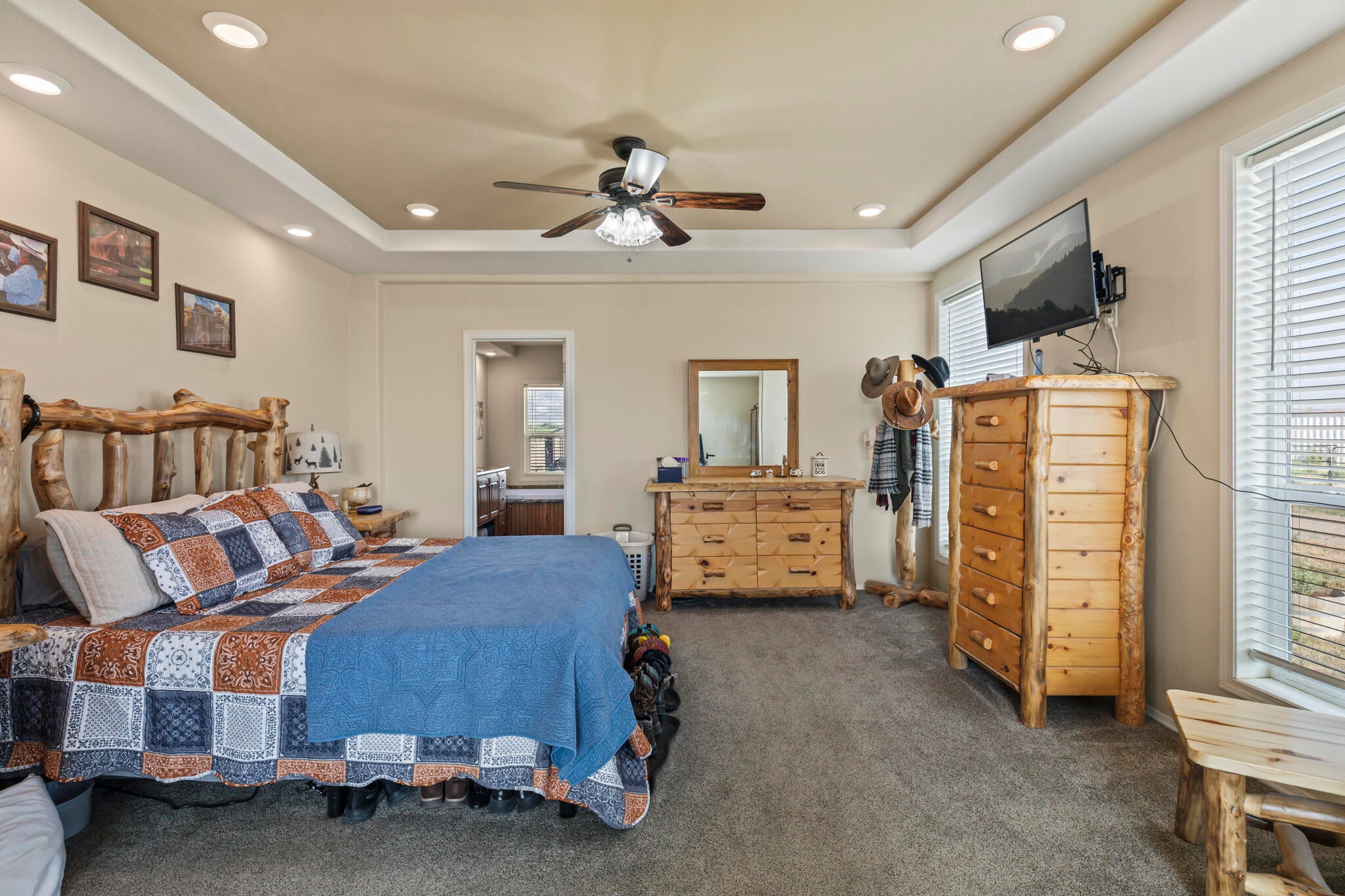 Panguitch, Utah, 84759, United States, 3 Bedrooms Bedrooms, ,3 BathroomsBathrooms,Residential,Active,2015807