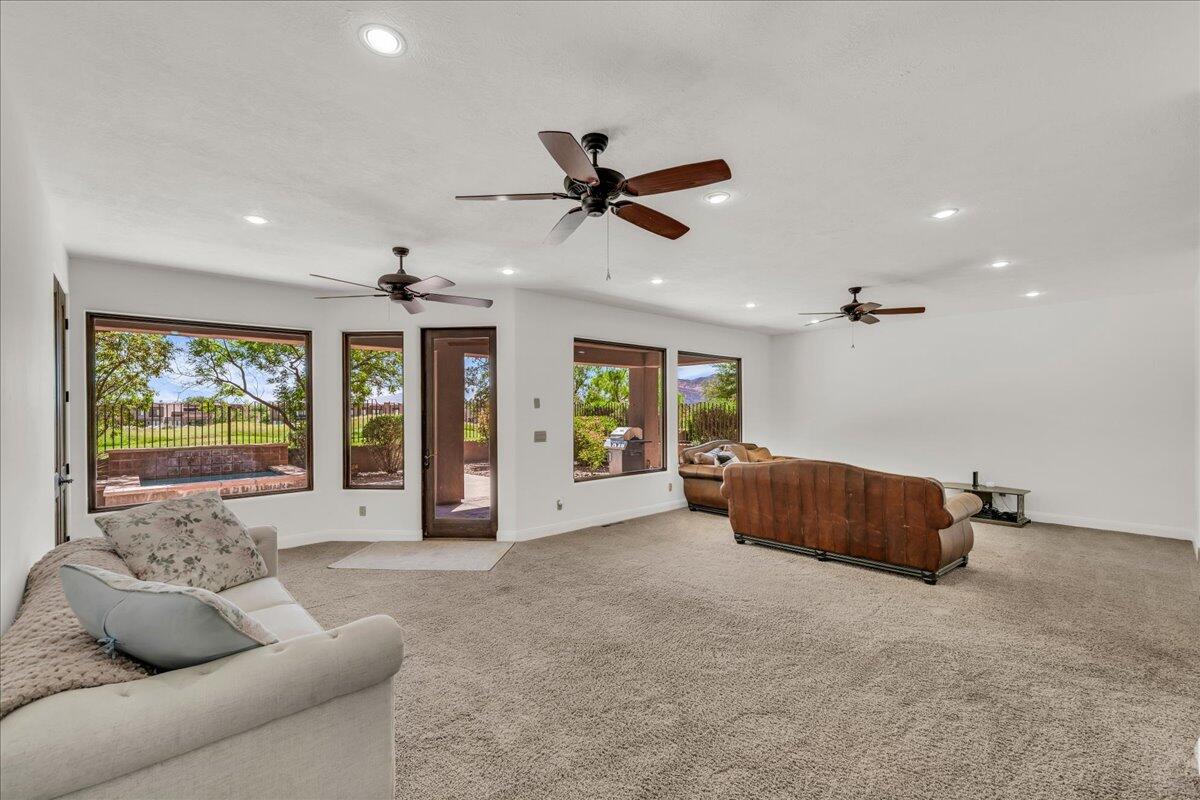 St George, Utah, 84770, United States, ,4 BathroomsBathrooms,Residential,Active,1824566
