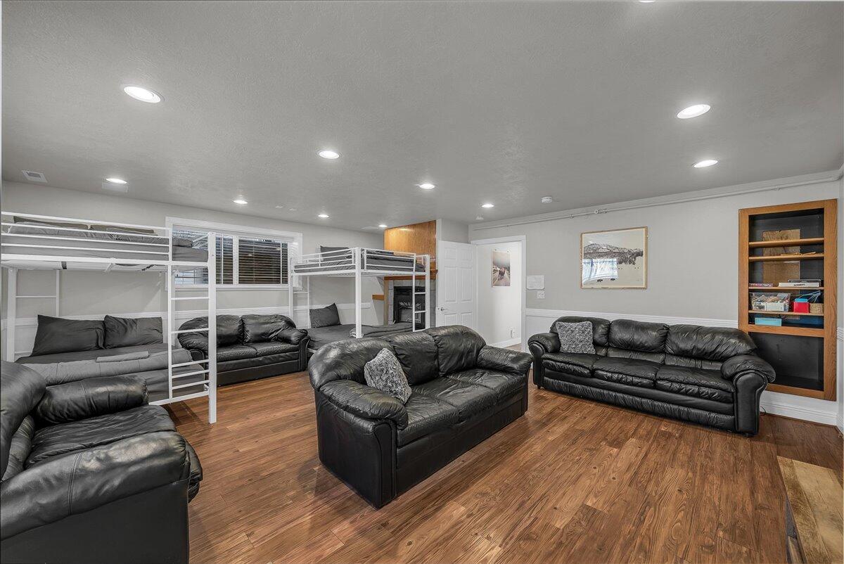 La Verkin, Utah, 84745, United States, 6 Bedrooms Bedrooms, ,4 BathroomsBathrooms,Residential,Active,2010581