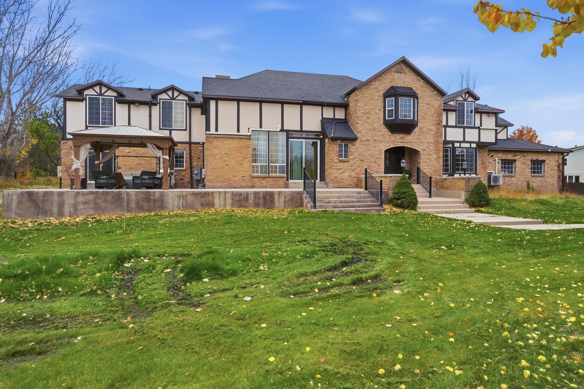 Bluffdale, Utah, 84065, United States, 10 Bedrooms Bedrooms, ,7 BathroomsBathrooms,Residential,Active,1990677