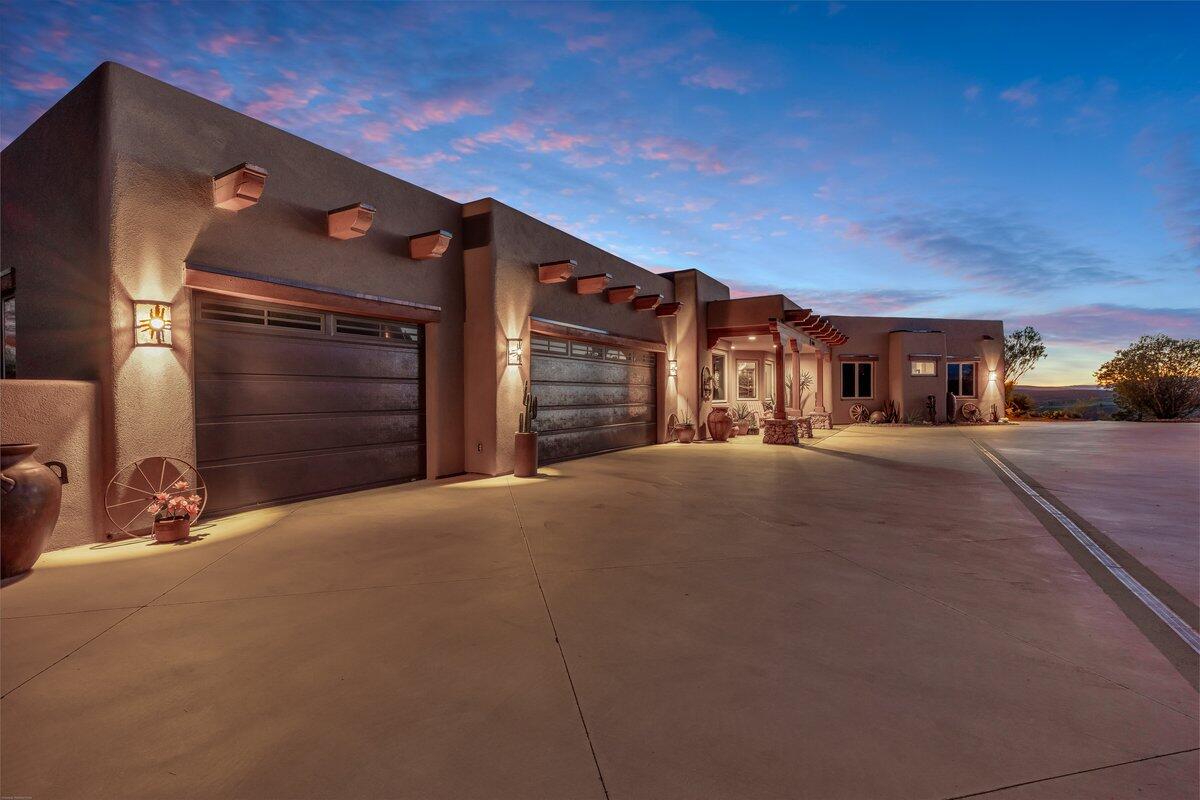 Hurricane, Utah, 84737, United States, 4 Bedrooms Bedrooms, ,3 BathroomsBathrooms,Residential,Active,1941338