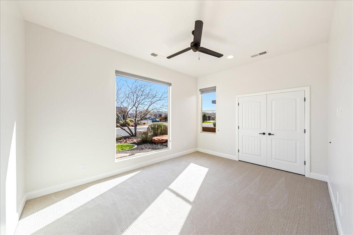 Hurricane, Utah, 84737, United States, 3 Bedrooms Bedrooms, ,3 BathroomsBathrooms,Residential,Active,2011422