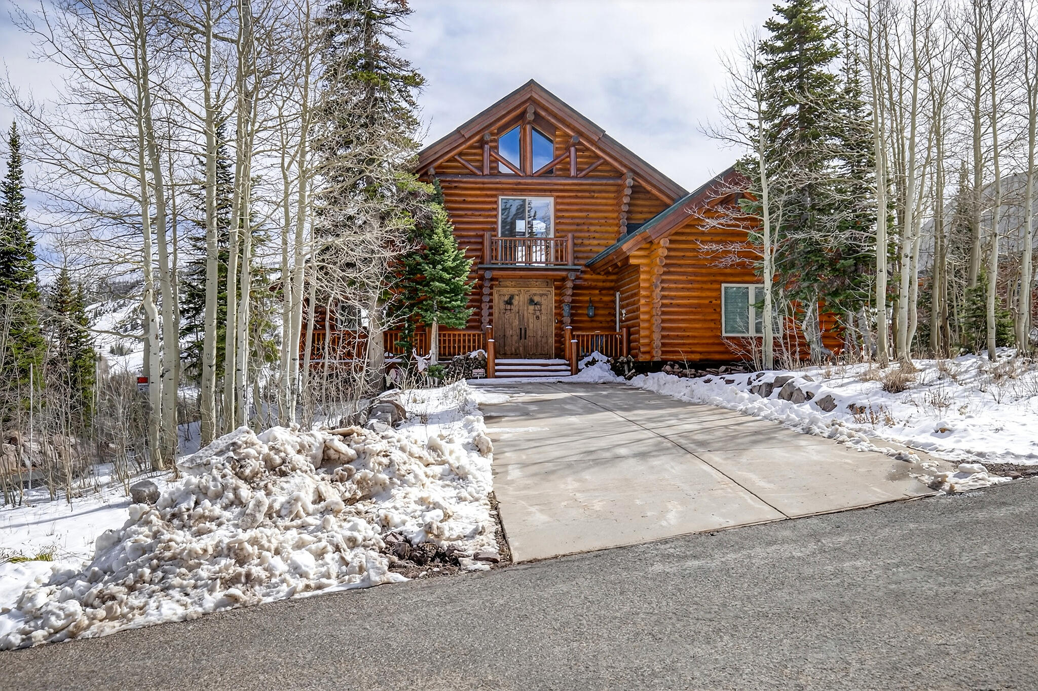 Brian Head, Utah, 84719, United States, 3 Bedrooms Bedrooms, ,3 BathroomsBathrooms,Residential,Active,1973526