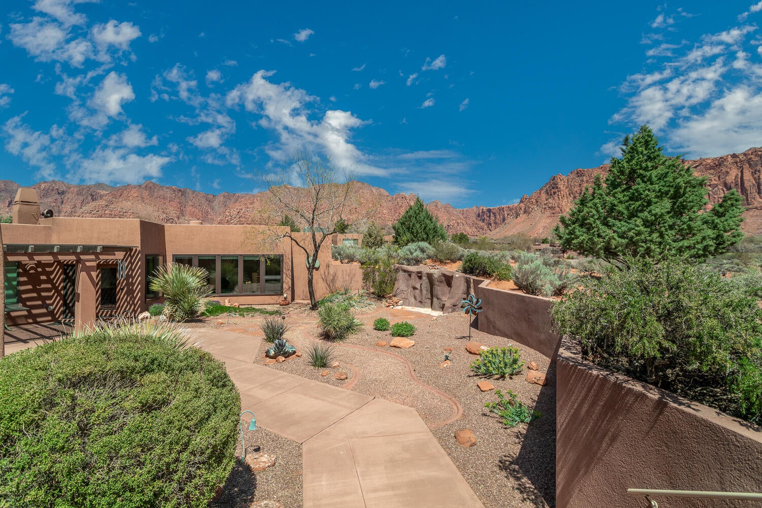 St George, Utah, 84738, United States, 3 Bedrooms Bedrooms, ,4 BathroomsBathrooms,Residential,Active,1769897