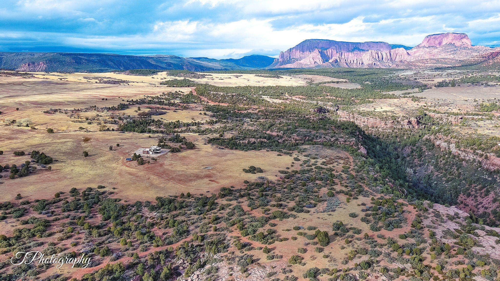 Virgin, Utah, 84779, United States, 2 Bedrooms Bedrooms, ,3 BathroomsBathrooms,Residential,Active,1919062