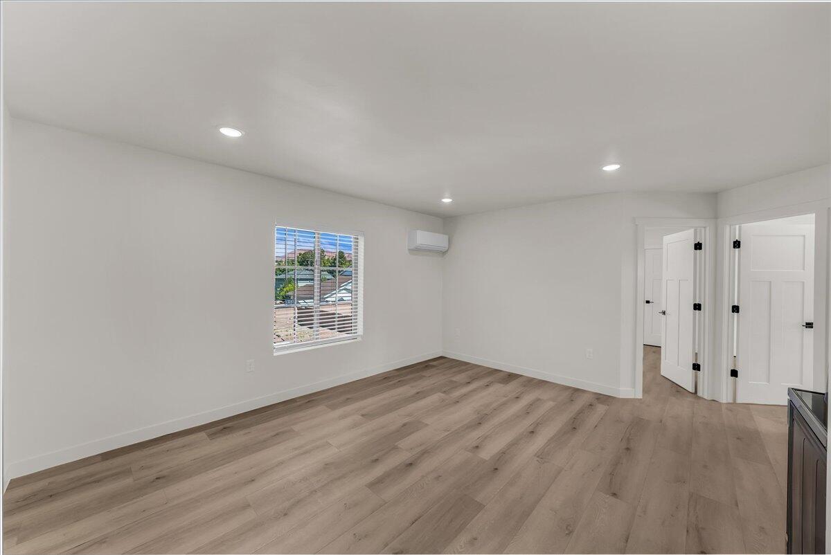 Santa Clara, Utah, 84765, United States, 6 Bedrooms Bedrooms, ,4 BathroomsBathrooms,Residential,Active,1913953