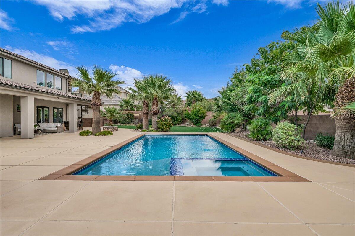 St George, Utah, 84790, United States, 4 Bedrooms Bedrooms, ,4 BathroomsBathrooms,Residential,Active,1952999