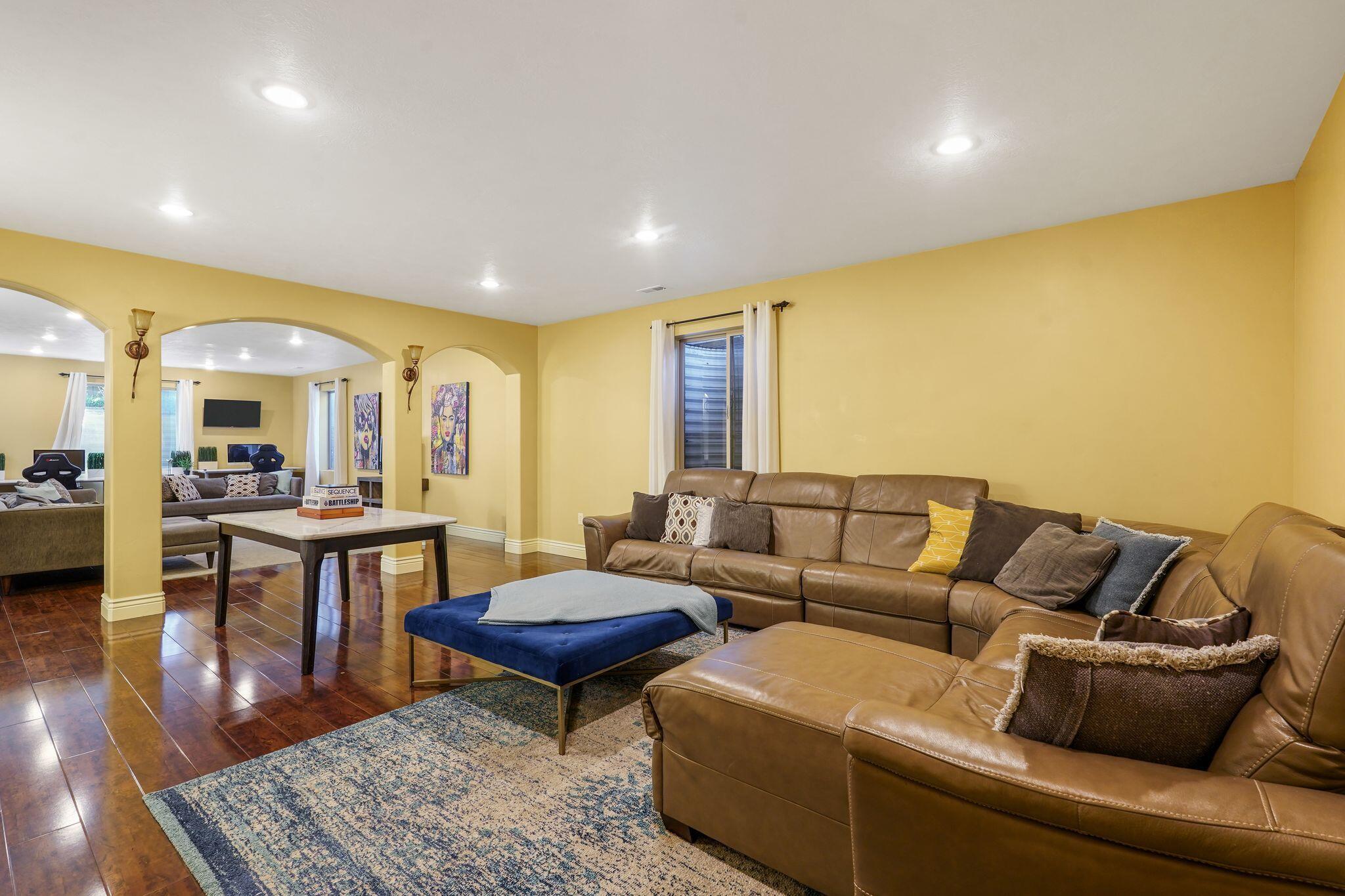 Lehi, Utah, 84043, United States, 7 Bedrooms Bedrooms, ,7 BathroomsBathrooms,Residential,Active,1905043