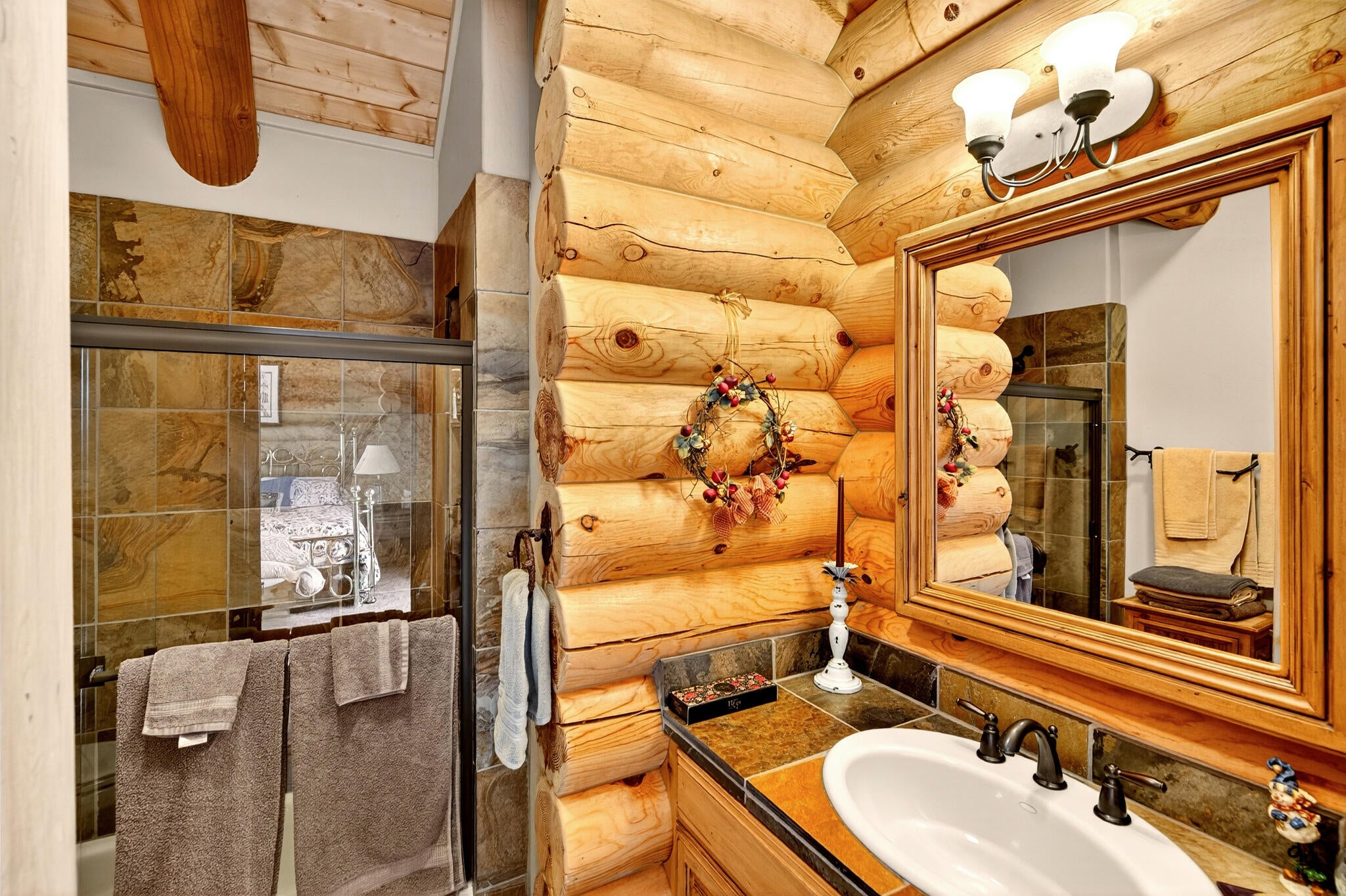 Brian Head, Utah, 84719, United States, 3 Bedrooms Bedrooms, ,3 BathroomsBathrooms,Residential,Active,1973526