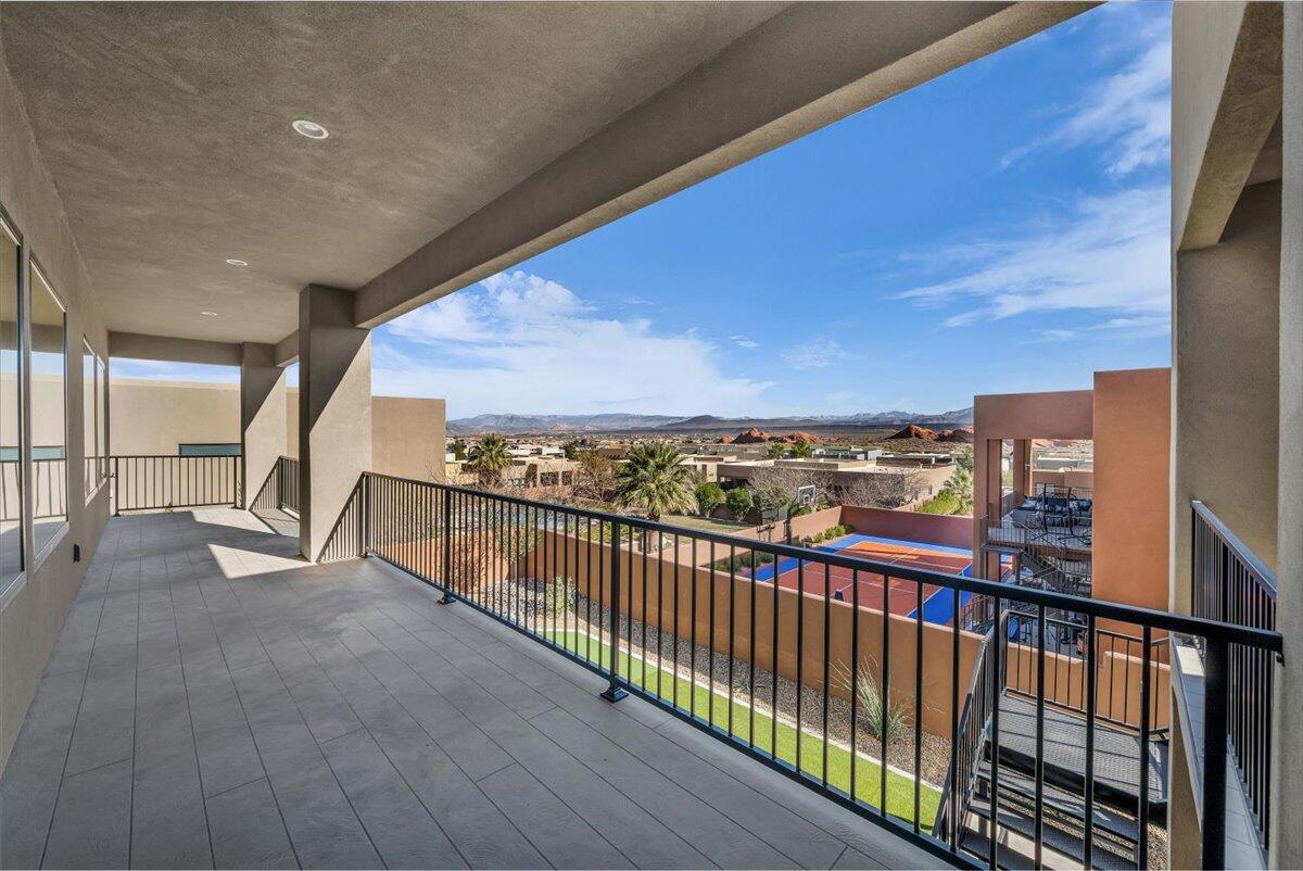 Hurricane, Utah, 84737, United States, 8 Bedrooms Bedrooms, ,6 BathroomsBathrooms,Residential,Active,2015446