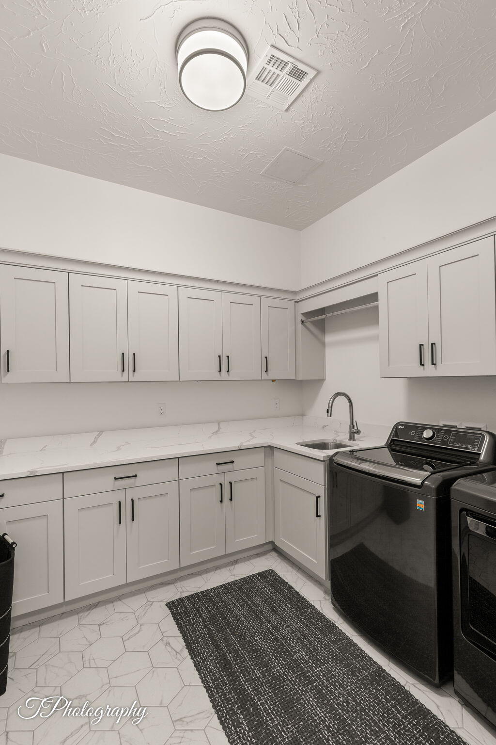 St George, Utah, 84790, United States, 7 Bedrooms Bedrooms, ,7 BathroomsBathrooms,Residential,Active,1963419