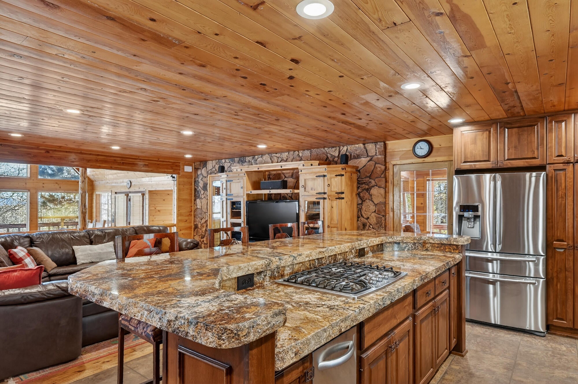 Duck Creek, Utah, 84762, United States, 4 Bedrooms Bedrooms, ,3 BathroomsBathrooms,Residential,Active,2007327