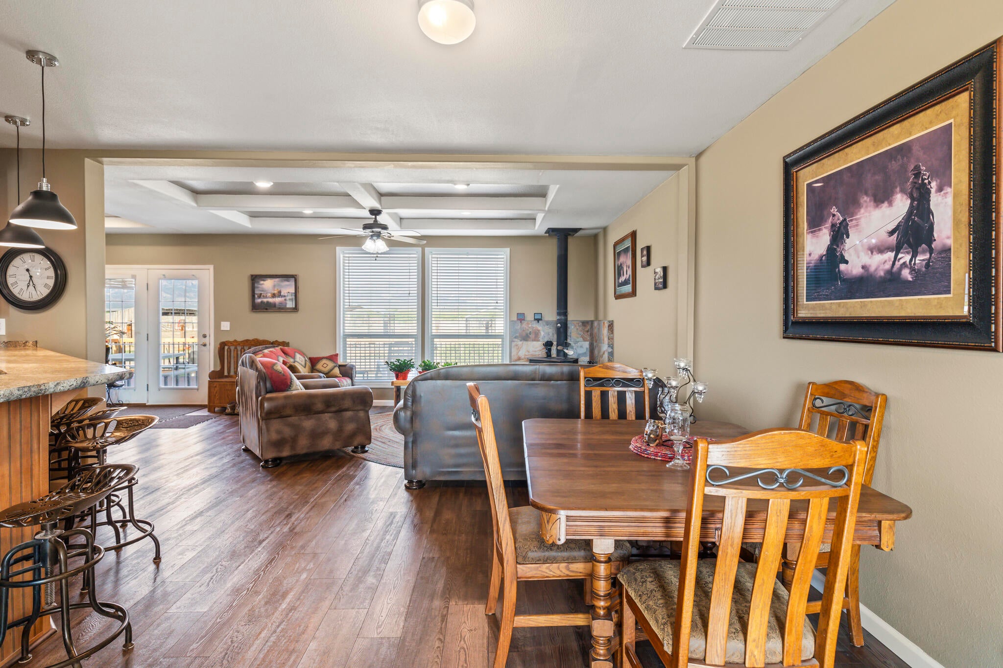 Panguitch, Utah, 84759, United States, 3 Bedrooms Bedrooms, ,3 BathroomsBathrooms,Residential,Active,2015807