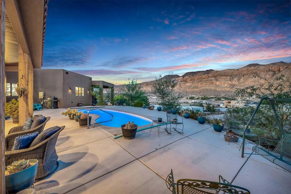 Hurricane, Utah, 84737, United States, 4 Bedrooms Bedrooms, ,4 BathroomsBathrooms,Residential,Active,1945483