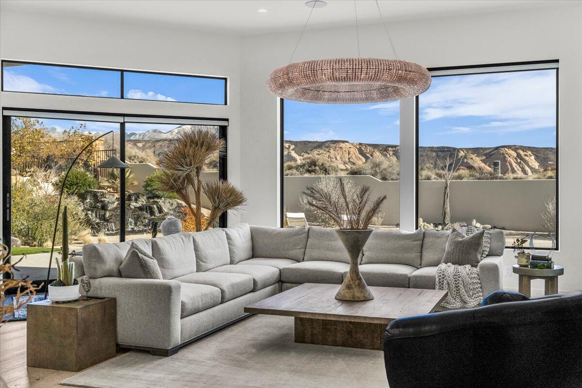 St George, Utah, 84770, United States, 5 Bedrooms Bedrooms, ,5 BathroomsBathrooms,Residential,Active,2009817