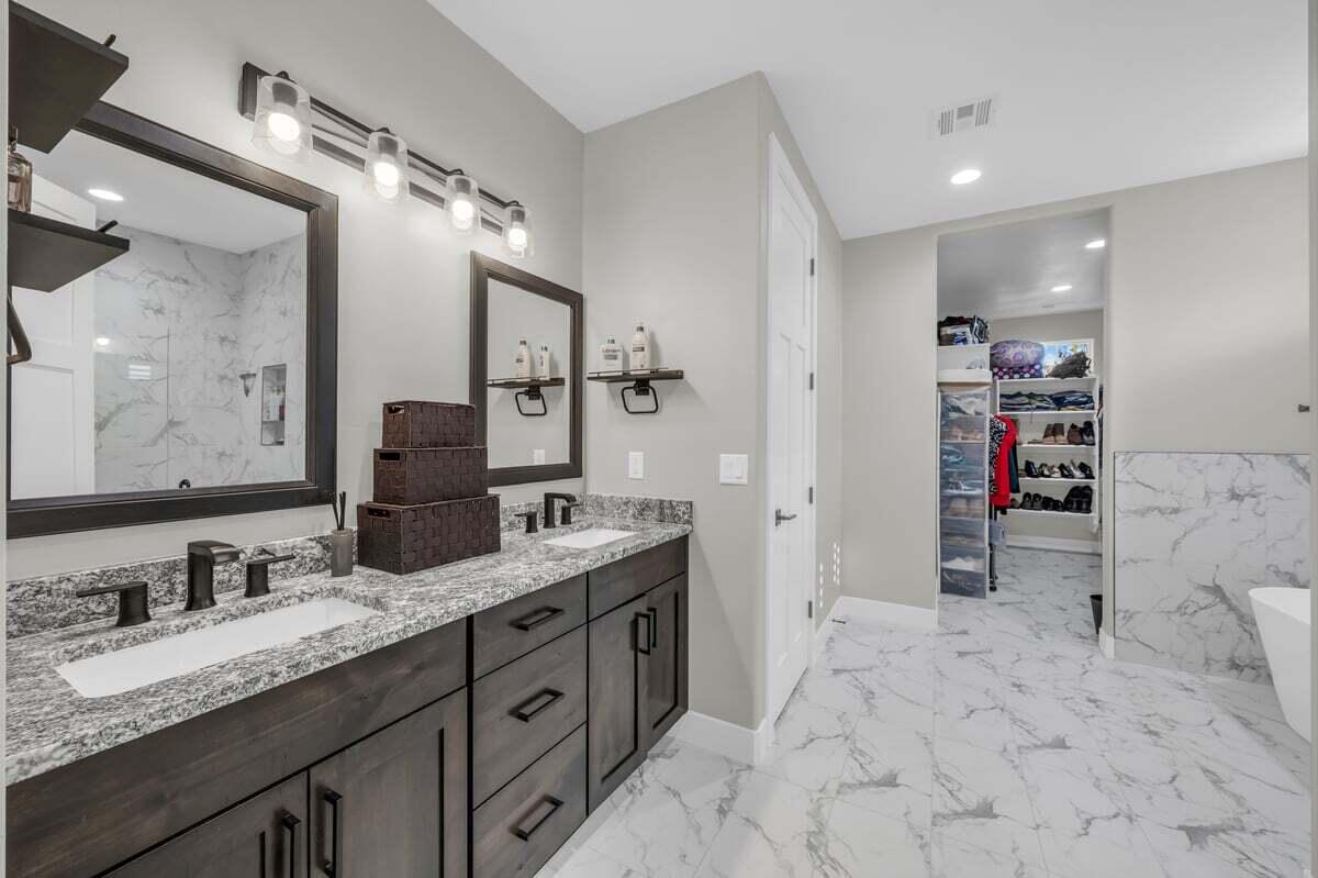 Hurricane, Utah, 84737, United States, 5 Bedrooms Bedrooms, ,5 BathroomsBathrooms,Residential,Active,1996303