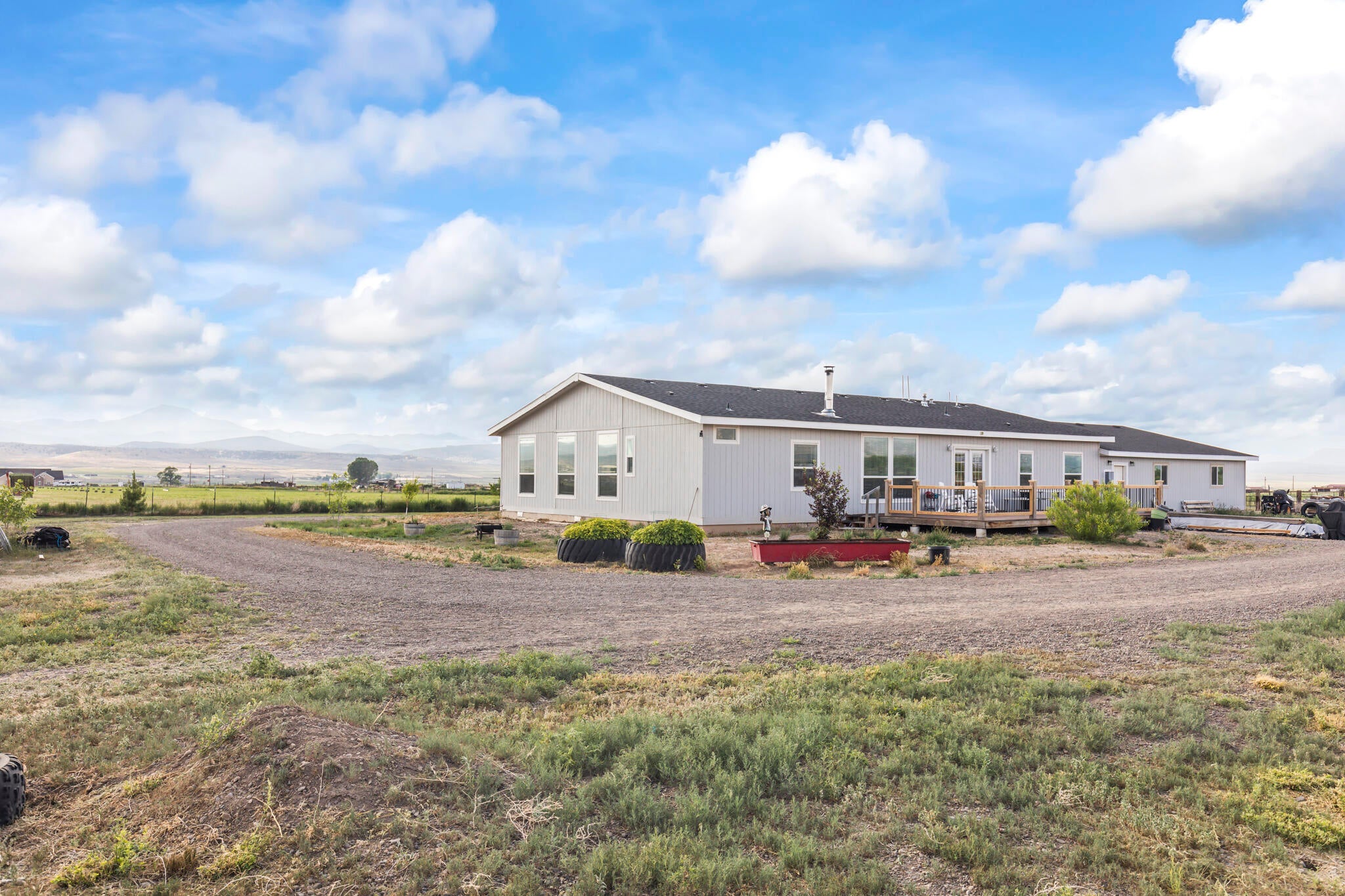 Panguitch, Utah, 84759, United States, 3 Bedrooms Bedrooms, ,3 BathroomsBathrooms,Residential,Active,2015807