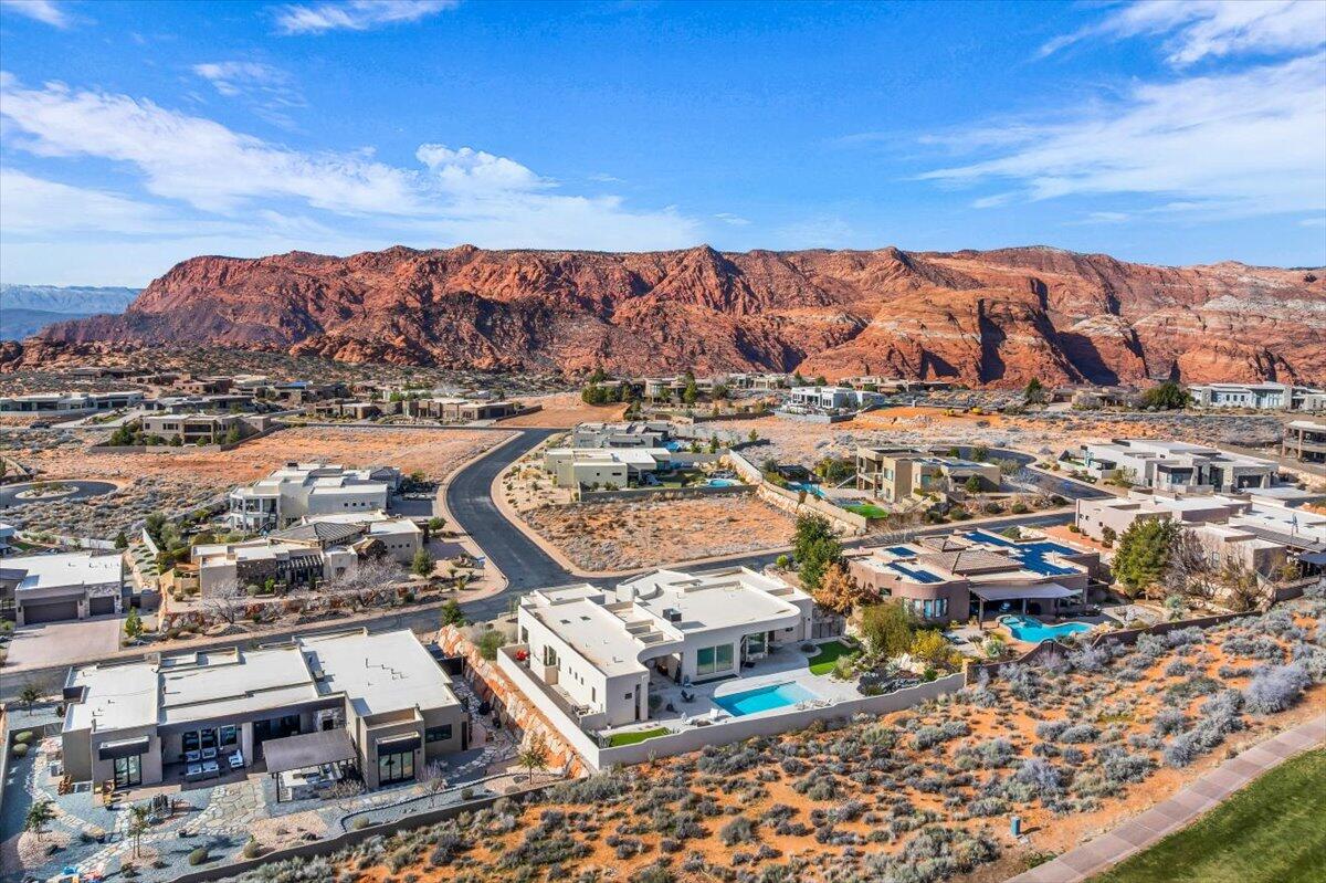 St George, Utah, 84770, United States, 5 Bedrooms Bedrooms, ,5 BathroomsBathrooms,Residential,Active,2009817