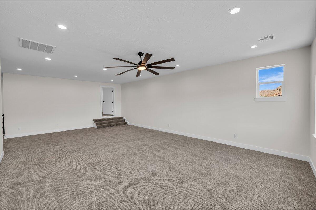 Washington, Utah, 84780, United States, 6 Bedrooms Bedrooms, ,5 BathroomsBathrooms,Residential,Active,1862845