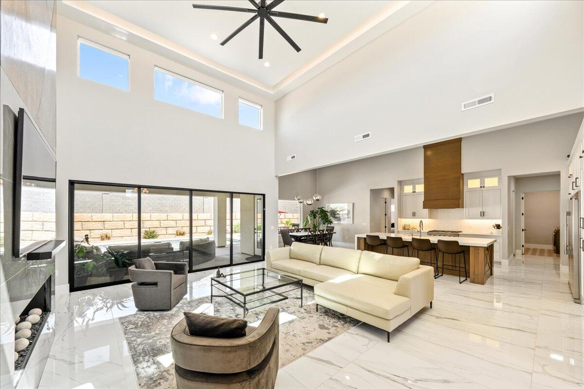 Washington, Utah, 84780, United States, 4 Bedrooms Bedrooms, ,3 BathroomsBathrooms,Residential,Active,1764542